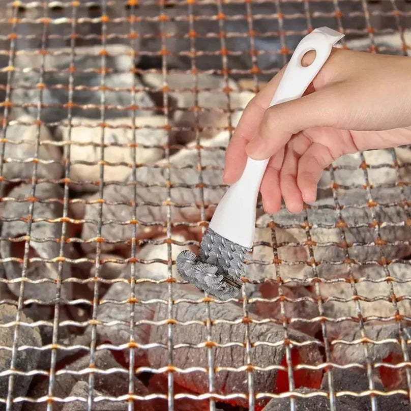 V-Shaped Stainless Steel Barbecue Grill Brush with Scraper for Outdoor Cooking