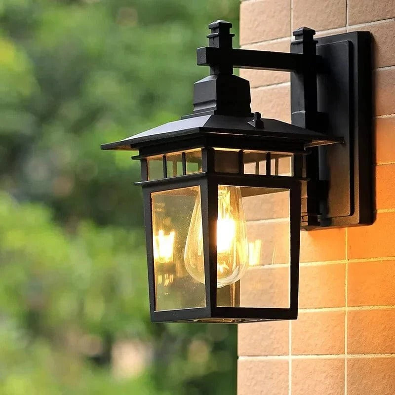Weather-Resistant Outdoor Wall Light Fixture - Modern Design for Patios